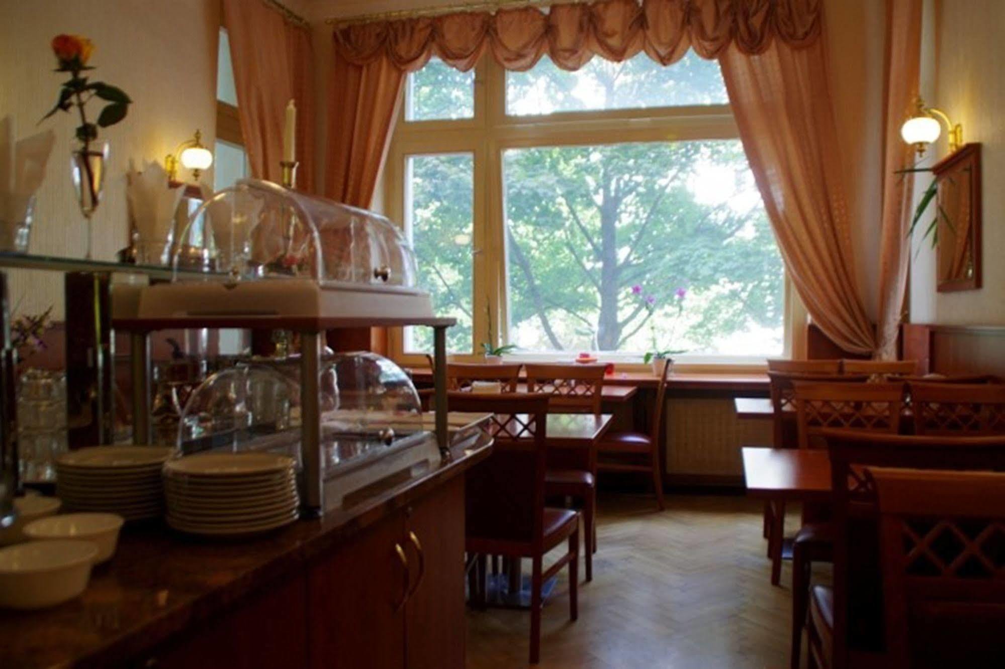 City Hotel Am Kurfuerstendamm Берлін Екстер'єр фото